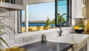 Corona, CA window replacement
