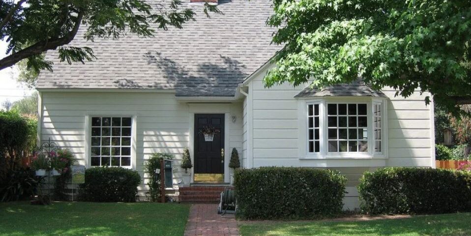 Corona, CA window replacement